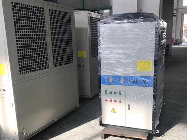 油冷機搬運過程中注意的問題 油冷機搬運過程中注意的問題