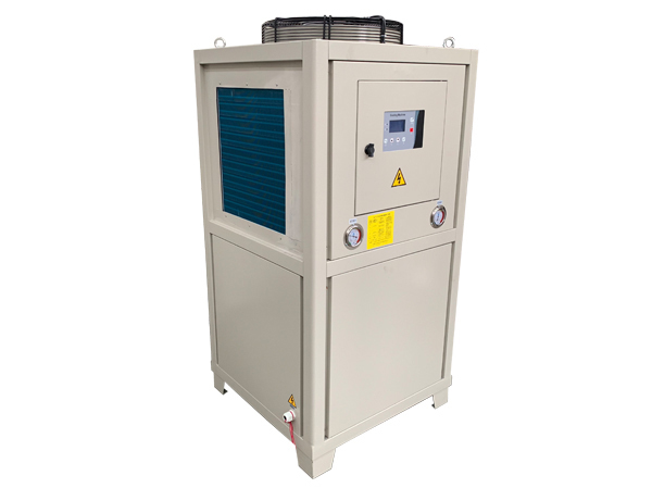 油冷機(jī)如何避免問題的發(fā)生 油冷機(jī)如何避免問題的發(fā)生